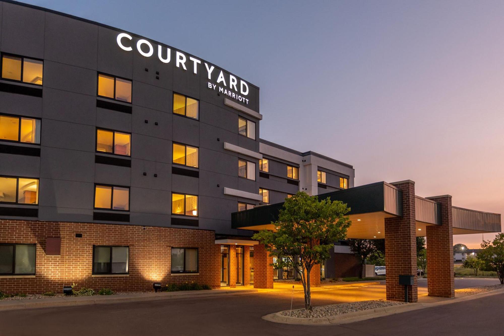 Courtyard By Marriott Sioux Falls Esterno foto